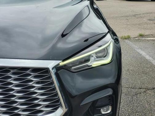 2023 INFINITI QX55 LUXE