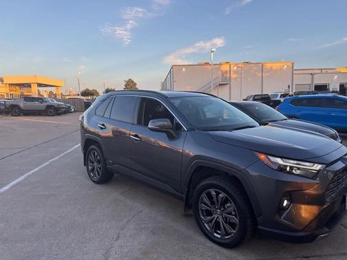2024 Toyota RAV4 Hybrid Limited