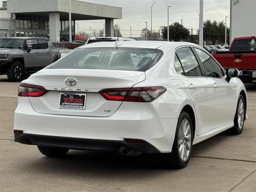 2024 Toyota Camry LE