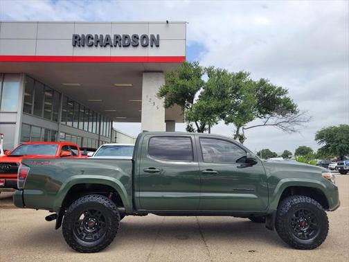 2022 Toyota Tacoma TRD Sport