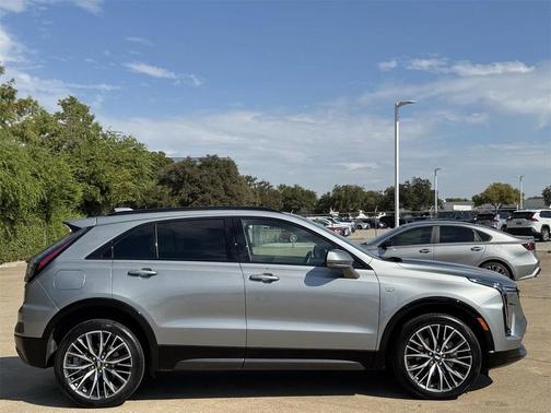 2024 Cadillac XT4 Sport