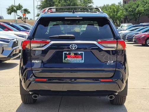 2025 Toyota RAV4 Hybrid SE