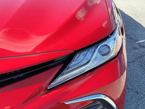 2024 Toyota Camry Hybrid XLE