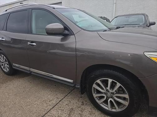 2014 Nissan Pathfinder SL