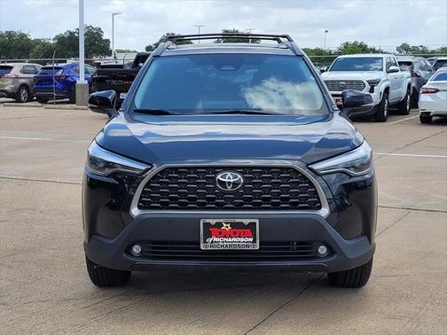 2024 Toyota Corolla Cross XLE