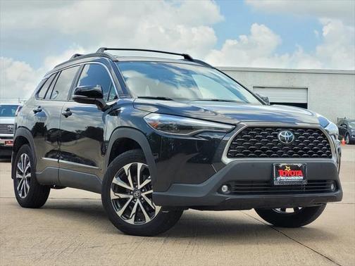 2024 Toyota Corolla Cross XLE
