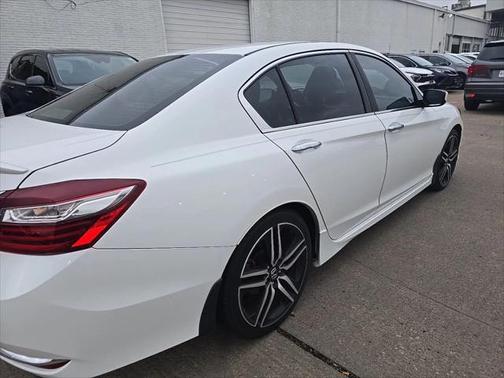 2017 Honda Accord Sport SE