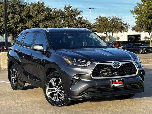2023 Toyota Highlander Hybrid XLE