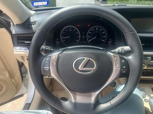 2015 Lexus ES 350 Base