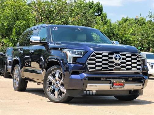 2023 Toyota Sequoia Base