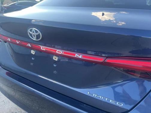 2019 Toyota Avalon Limited