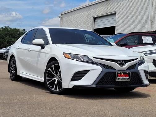 2020 Toyota Camry LE