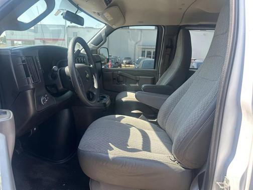 2018 Chevrolet Express 3500 LT