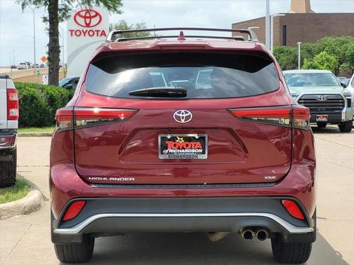2022 Toyota Highlander XSE