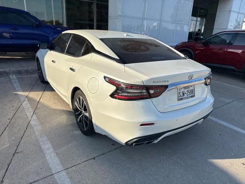 2022 Nissan Maxima SV Xtronic CVT