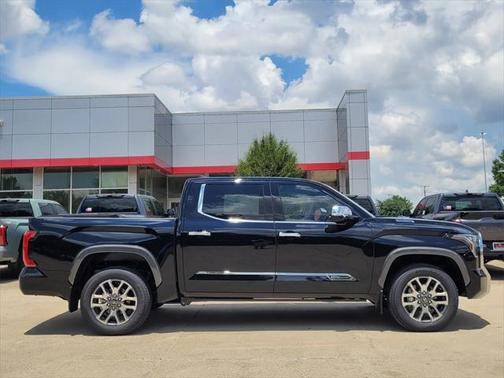 2025 Toyota Tundra Hybrid 1794 Edition