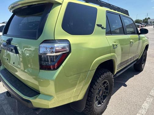 2023 Toyota 4Runner TRD Off Road