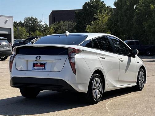 2017 Toyota Prius Two