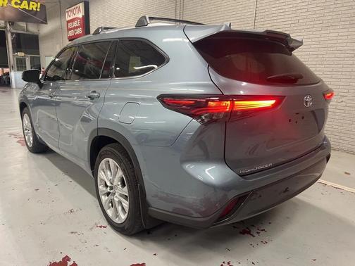 2024 Toyota Highlander Limited