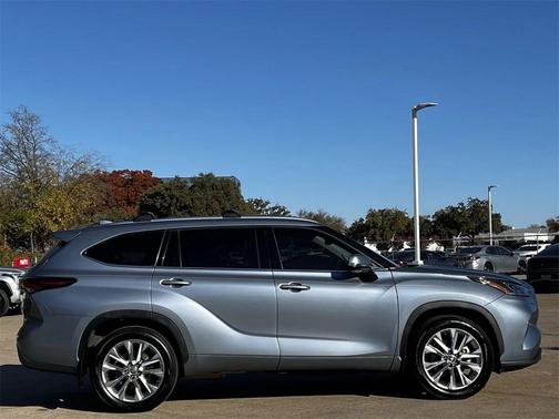 2024 Toyota Highlander Limited
