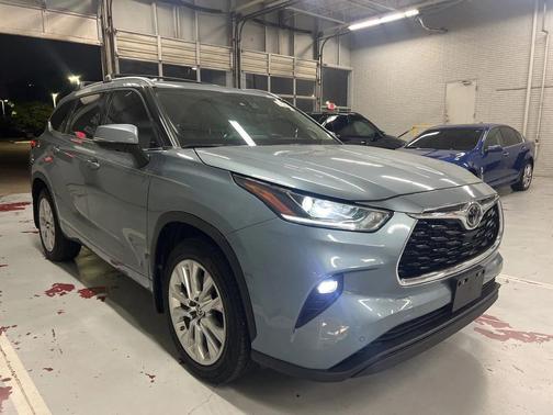 2024 Toyota Highlander Limited