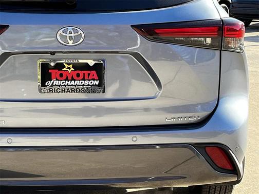 2024 Toyota Highlander Limited