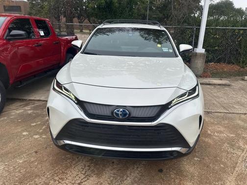 2022 Toyota Venza XLE