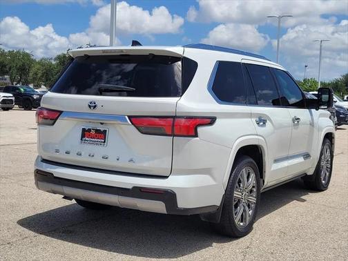 2023 Toyota Sequoia Capstone