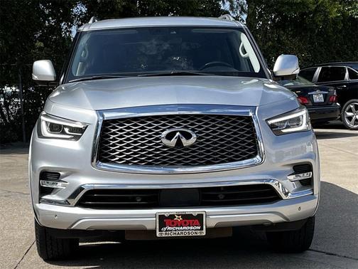 2022 INFINITI QX80 Luxe