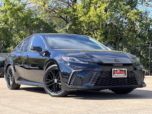 Midnight Black Metallic 2025 Toyota Camry SE