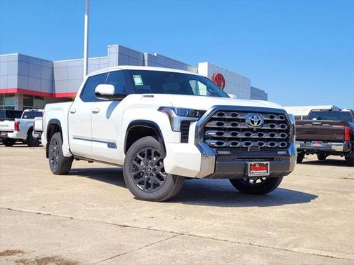 2025 Toyota Tundra Hybrid Platinum