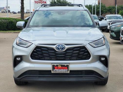 2023 Toyota Highlander Hybrid XLE