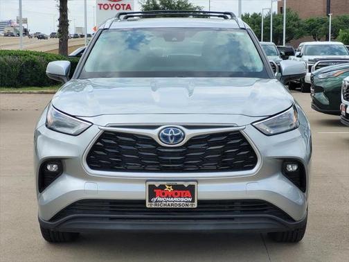 2023 Toyota Highlander Hybrid XLE