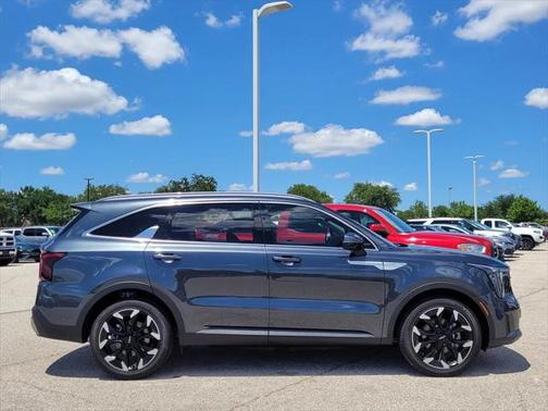 2024 Kia Sorento EX