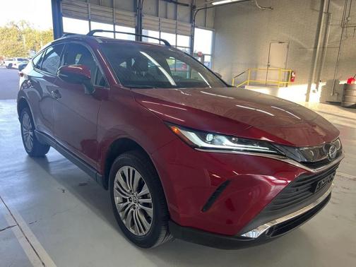 2023 Toyota Venza XLE