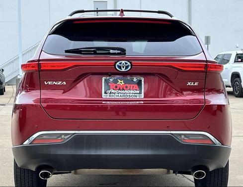 2023 Toyota Venza XLE