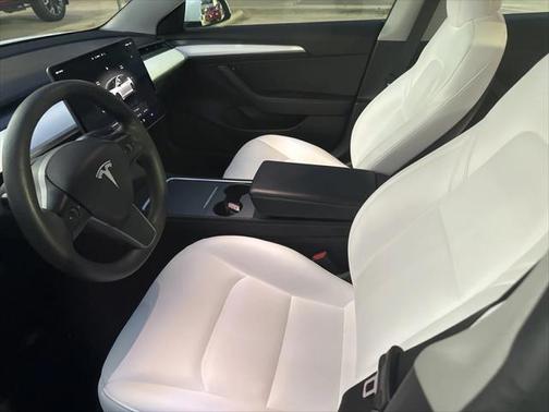 2022 Tesla Model 3 Standard Range