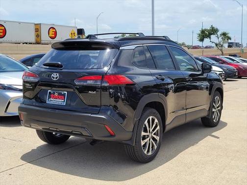2025 Toyota Corolla Cross XLE