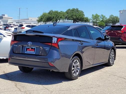 2020 Toyota Prius XLE