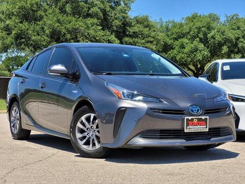 2020 Toyota Prius XLE