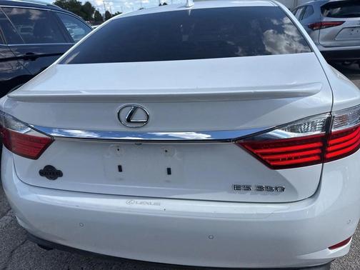 2015 Lexus ES 350 Crafted Line