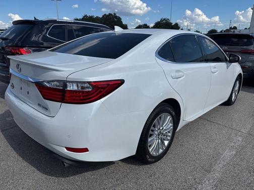 2015 Lexus ES 350 Crafted Line