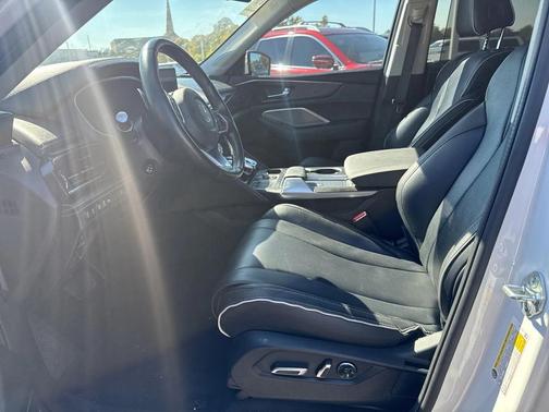 2023 Acura MDX Advance Package