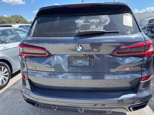 2021 BMW X5 M50i