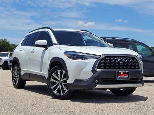 2022 Toyota Corolla Cross XLE