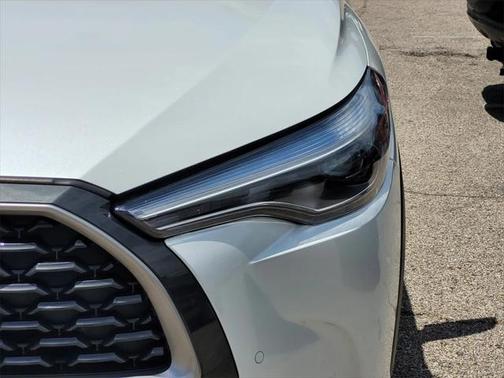 2022 Toyota Corolla Cross XLE