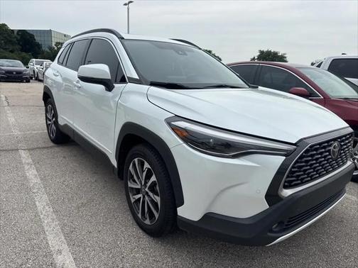 2022 Toyota Corolla Cross XLE