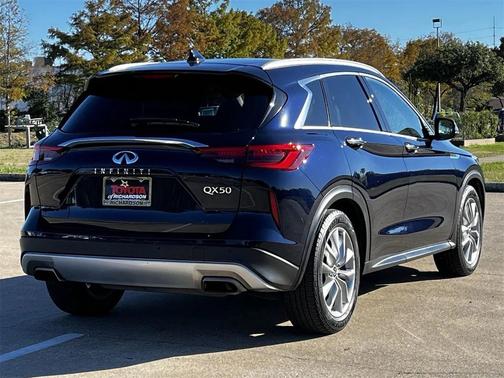 2021 INFINITI QX50 LUXE