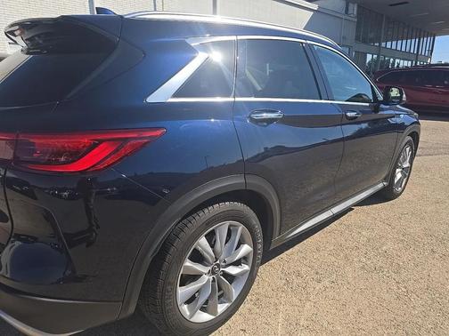 2021 INFINITI QX50 LUXE