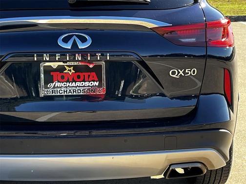 2021 INFINITI QX50 LUXE